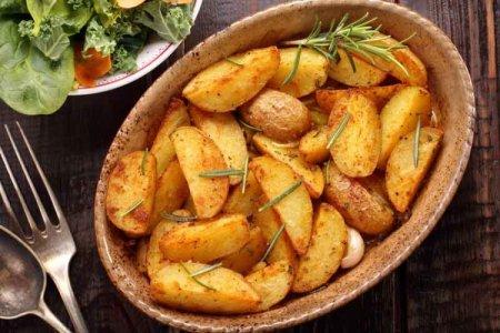 Картофель в духовке по деревенски без кожуры в духовке рецепт с фото